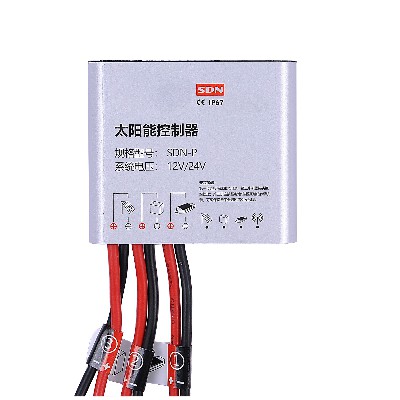 12V/24V 平壓太陽能控制器